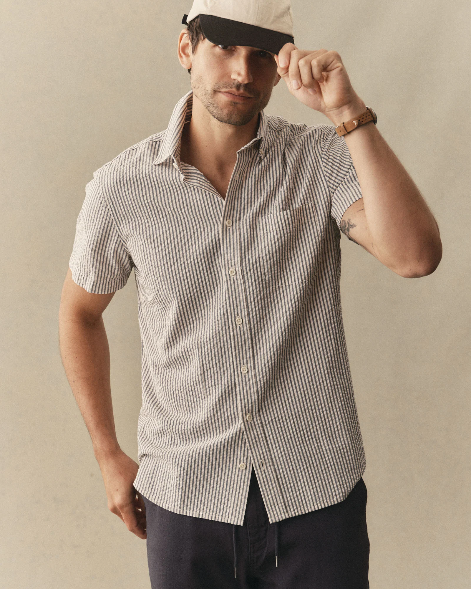 The Short Sleeve Jack in Steel Blue Stripe Seersucker - Image 2